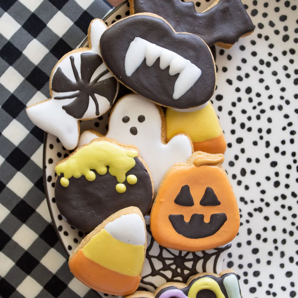 Feelin' Spooky Mix Biscuits - Halloween Dog Biscuit Treats